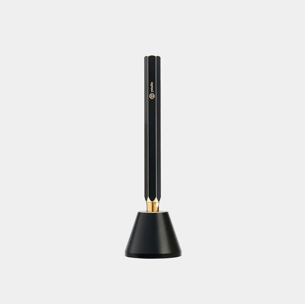 Classic Revolve-Desk Fountain Pen-Black